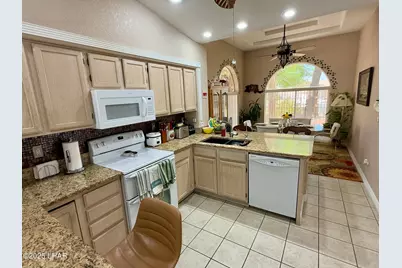 1643 McCulloch Blvd S, Lake Havasu City, AZ 86406 - Photo 16