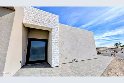 1811 Westport Dr, Lake Havasu City, AZ 86404 - Photo 2