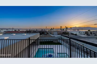 1811 Westport Dr, Lake Havasu City, AZ 86404 - Photo 1