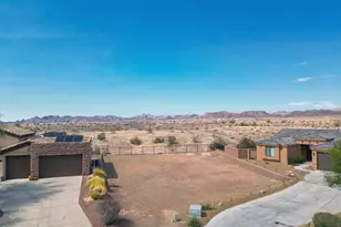 1911 E Troon Dr, Lake Havasu City, AZ 86404 - Photo 1