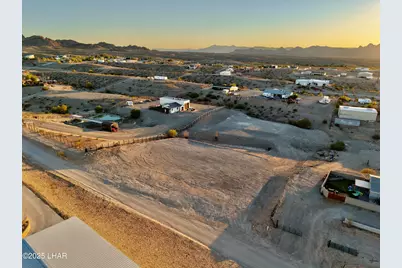 7685 N Seely Dr, Lake Havasu City, AZ 86404 - Photo 1