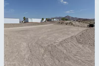 7685 N Seely Dr, Lake Havasu City, AZ 86404 - Photo 6