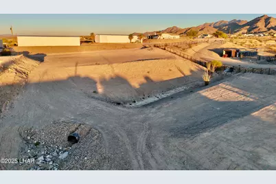 7685 N Seely Dr, Lake Havasu City, AZ 86404 - Photo 4