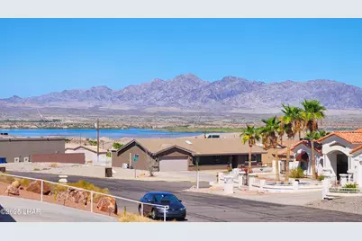 1940 Gold Dust Dr, Lake Havasu City, AZ 86404 - Photo 2