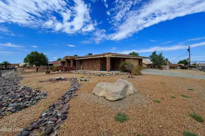 2699 Poseidon Dr, Lake Havasu City, AZ 86403 - Photo 2