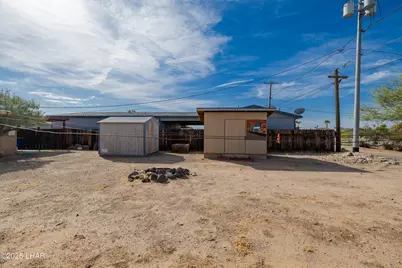 812 S Navajo Ave, Parker, AZ 85344 - Photo 6