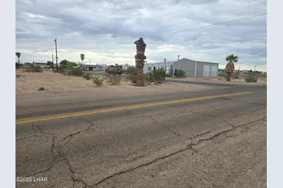 12744 Oatman Hwy, Golden Shores, AZ 86436 - Photo 2