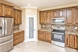 3266 Newport Dr, Lake Havasu City, AZ 86406 - Photo 10