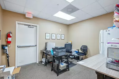 1720 Mesquite Ave #201, Lake Havasu City, AZ 86403 - Photo 24