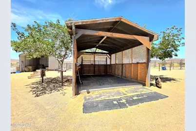 2576 E Calle Chavez Rd, Kingman, AZ 86409 - Photo 40