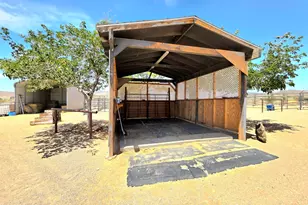 2576 E Calle Chavez Rd, Kingman, AZ 86409 - Photo 40