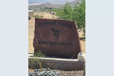 2576 E Calle Chavez Rd, Kingman, AZ 86409 - Photo 64