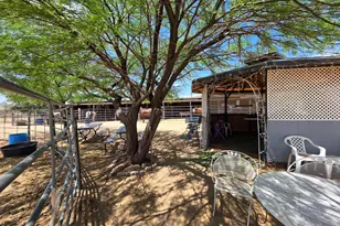 2576 E Calle Chavez Rd, Kingman, AZ 86409 - Photo 54