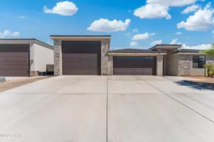 1607 E Laurel Dr, Lake Havasu City, AZ 86404 - Photo 2