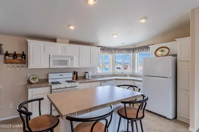 1989 Folzman Dr, Lake Havasu City, AZ 86404 - Photo 10