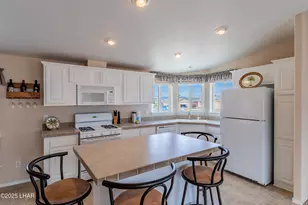 1989 Folzman Dr, Lake Havasu City, AZ 86404 - Photo 10