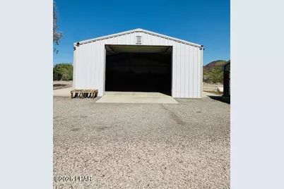 44113 E Perry Dr, Salome, AZ 85348 - Photo 8