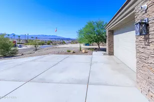 2881 Caravelle Dr, Lake Havasu City, AZ 86406 - Photo 12