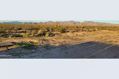 3485 E Cholla Dr, Yucca, AZ 86438 - Photo 14