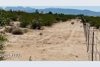 49352 Az-72, Bouse, AZ 85325 - Photo 4