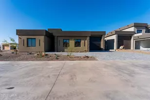2517 Flat Irons Ln, Lake Havasu City, AZ 86406 - Photo 2