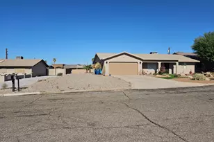 1041 Rolling Hills Dr, Lake Havasu City, AZ 86406 - Photo 2