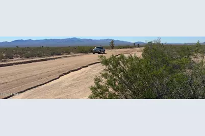 Lot 2272 S Billy The Kid Rd, Yucca, AZ 86438 - Photo 8