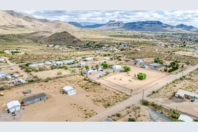 3870 N Bouse Rd, Golden Valley, AZ 86413 - Photo 20