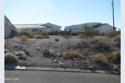 1361 Tamarack Dr, Lake Havasu City, AZ 86404 - Photo 4