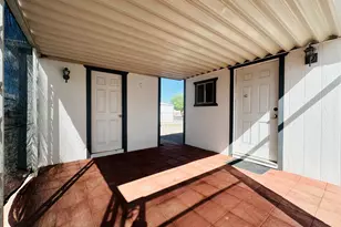 598 W Desert Dr, Quartzsite, AZ 85346 - Photo 12