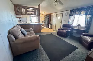 32473 Avenue 42 E, Bouse, AZ 85325 - Photo 8