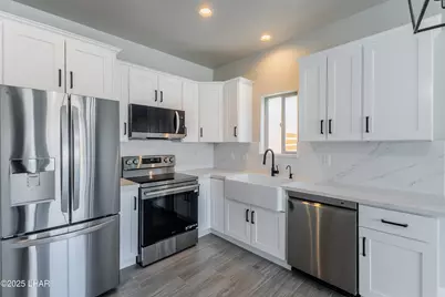 2778 McCulloch Blvd N #A, Lake Havasu City, AZ 86403 - Photo 8