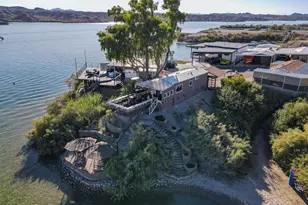 555 Beachcomer, Lake Havasu City, AZ 86403 - Photo 2