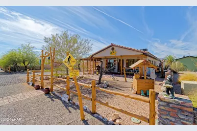 49544 Turquoise Ave, Quartzsite, AZ 85346 - Photo 1