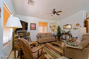 49544 Turquoise Avenue, Quartzsite, AZ 85346 - Photo 10