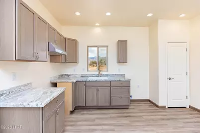 14176 S Nash Rd, Yucca, AZ 86438 - Photo 12