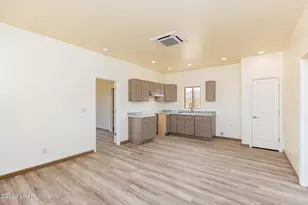 14176 S Nash Rd, Yucca, AZ 86438 - Photo 10