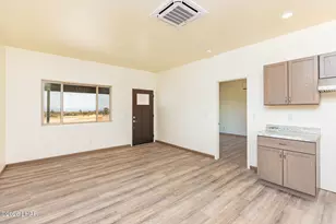 14176 S Nash Rd, Yucca, AZ 86438 - Photo 10