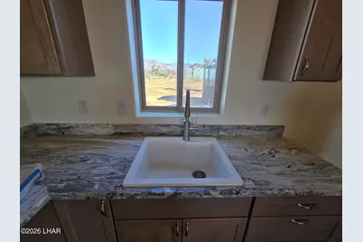 14176 S Nash Rd, Yucca, AZ 86438 - Photo 8