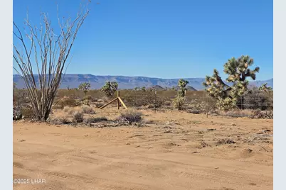 14176 S Nash Rd, Yucca, AZ 86438 - Photo 28