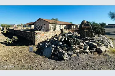 641 W Cowell St, Quartzsite, AZ 85346 - Photo 4