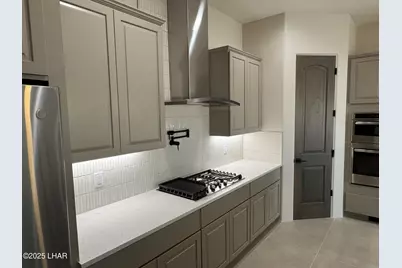 1755 E Persimmon Ave, Lake Havasu City, AZ 86404 - Photo 8