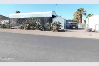 598 W Emerald Dr, Quartzsite, AZ 85346 - Photo 4