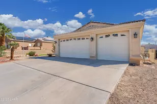 3196 Oakwood Dr, Lake Havasu City, AZ 86404 - Photo 2