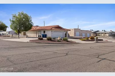 2320 Malahini Dr, Lake Havasu City, AZ 86404 - Photo 2