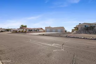 2320 Malahini Dr, Lake Havasu City, AZ 86404 - Photo 1