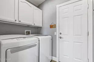 2236 Mountainside Dr, Bullhead City, AZ 86442 - Photo 32