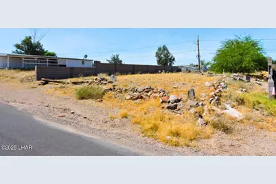 1663 Colina Dr, Bullhead City, AZ 86442 - Photo 1