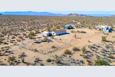 3245 E Flattop Dr, Yucca, AZ 86438 - Photo 52