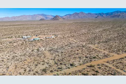 3245 E Flattop Dr, Yucca, AZ 86438 - Photo 58